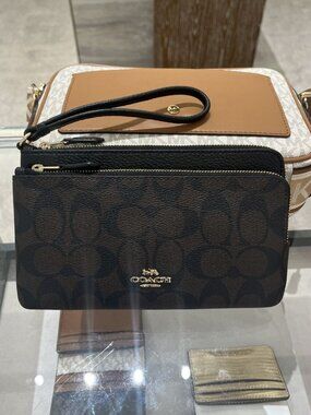 COACH Double Zip Wallet In Signature Canvas C5576
